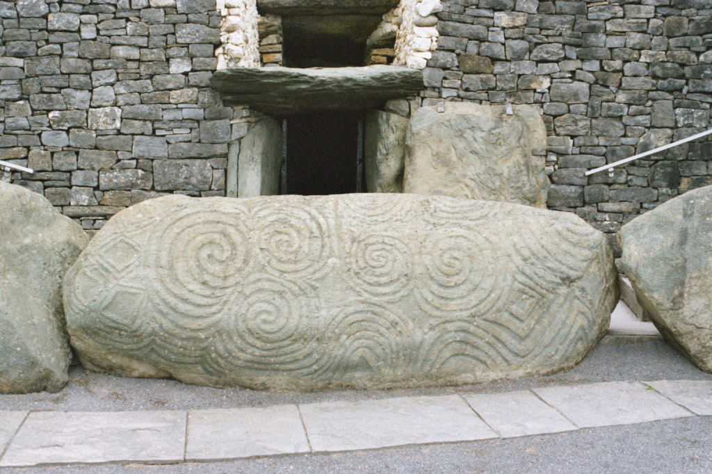 Newgrange,_Ireland