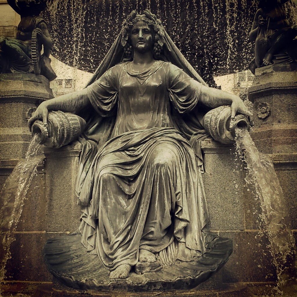 Nantes Fountain Hardcore